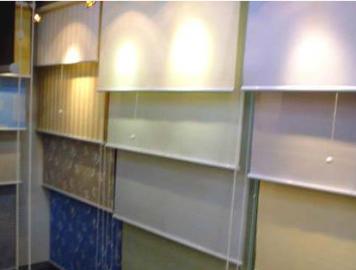 辦公室窗簾選購指南 提升辦公環境舒適性與效率